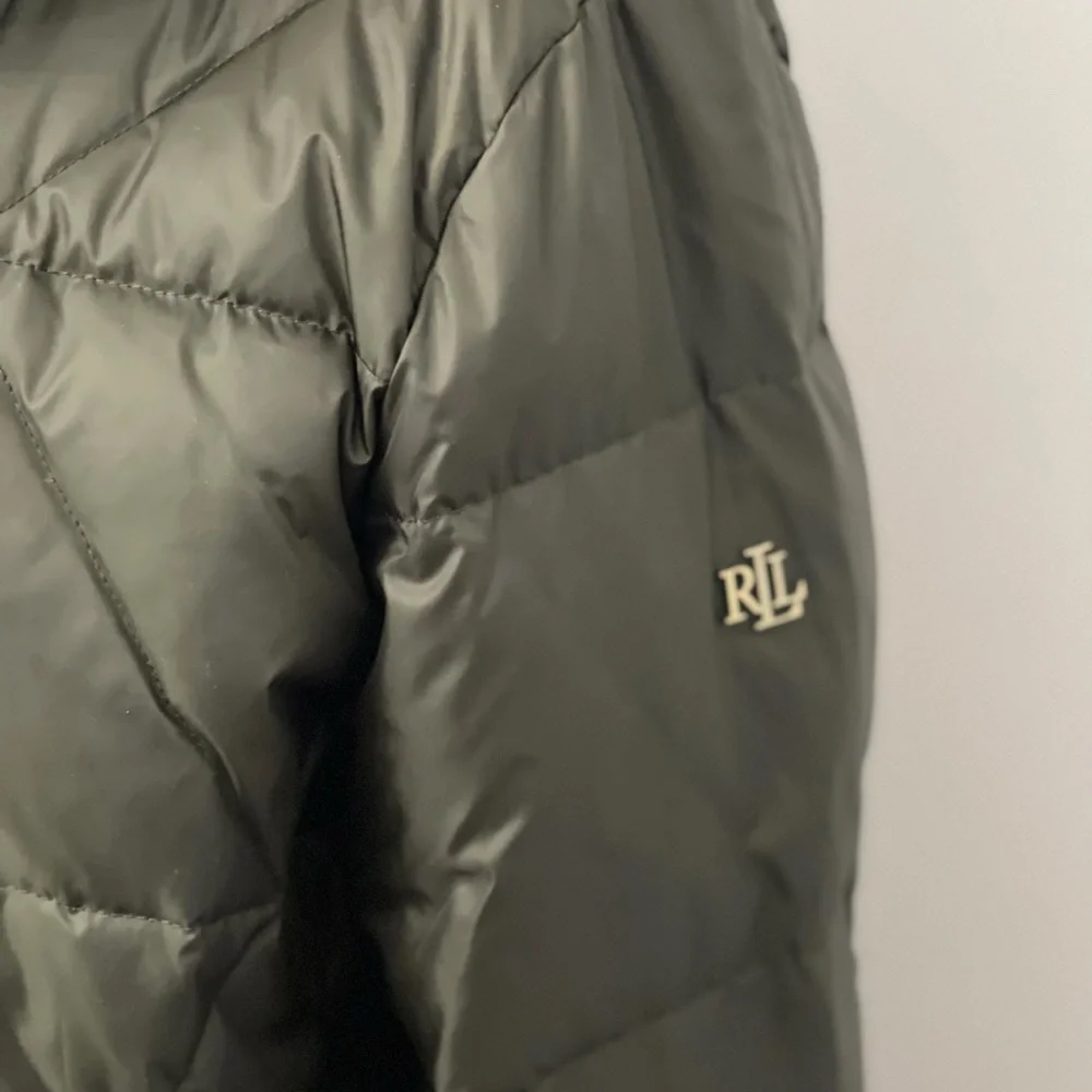 Lauren Ralph Lauren Faux Fur Trim Hooded Puffer Jacket In Litchfield Loden NWT - Picture 5 of 16